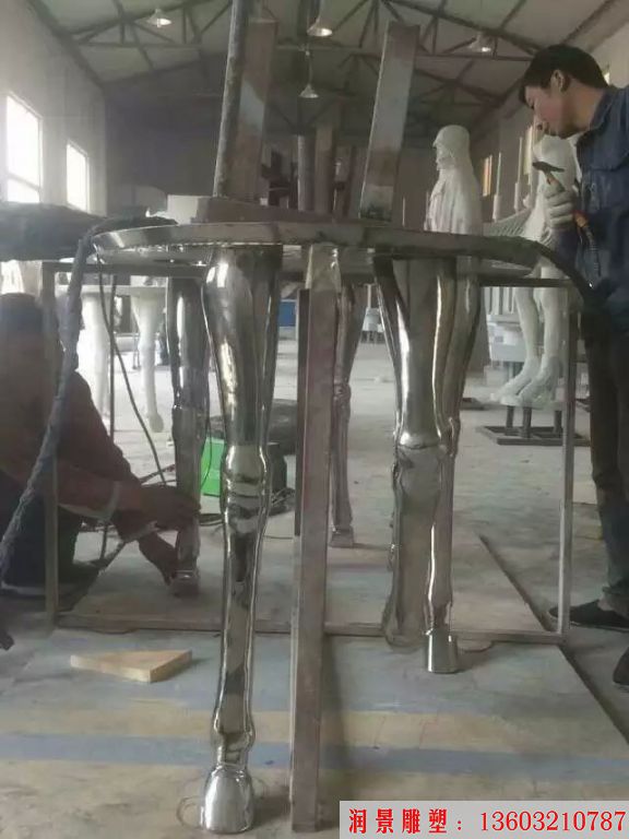 抽象不锈钢桌子雕塑 (6)